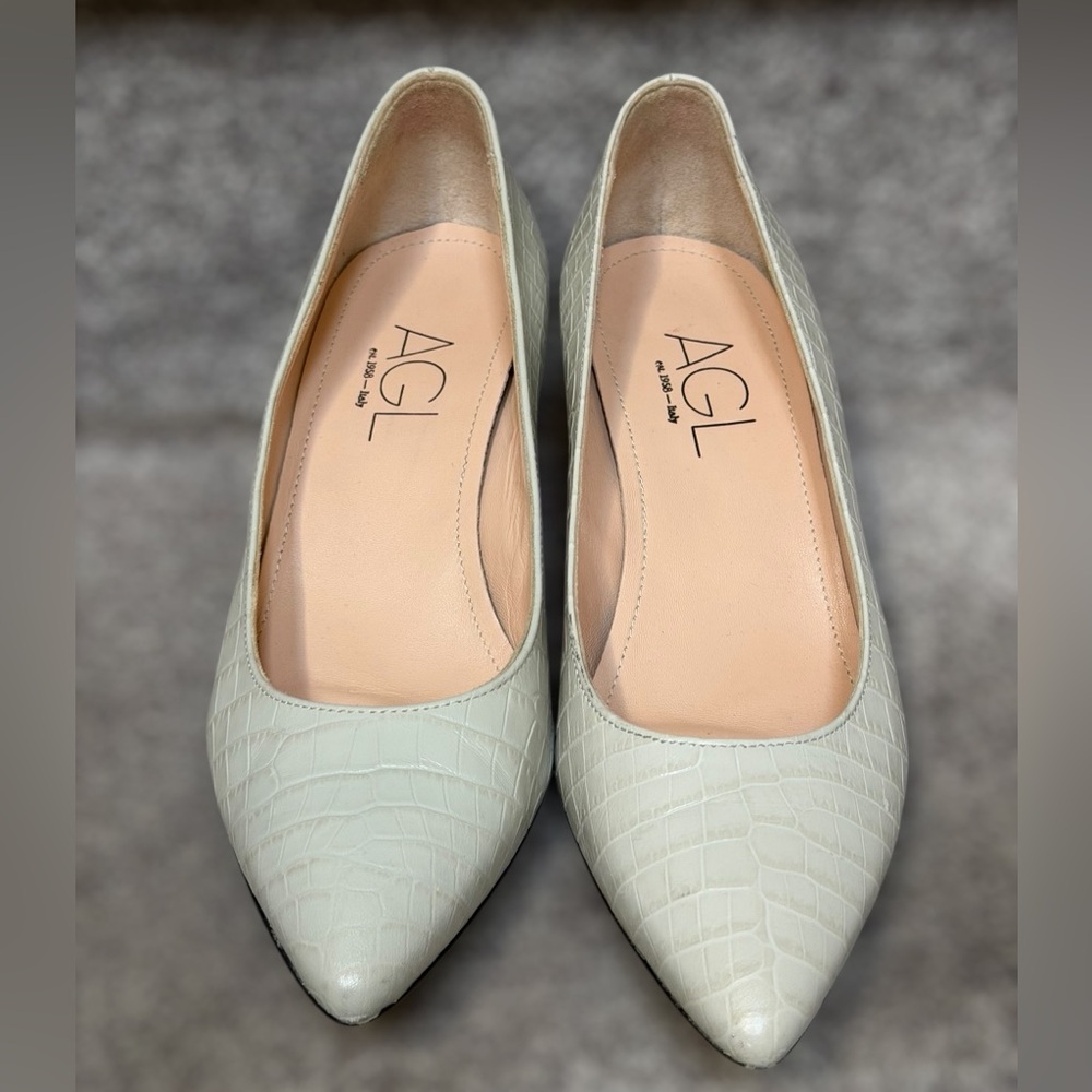 AGL Croc Embossed Off White Block Heel Leather Pumps Women’s 7 Formal Elegant - Picture 2 of 16
